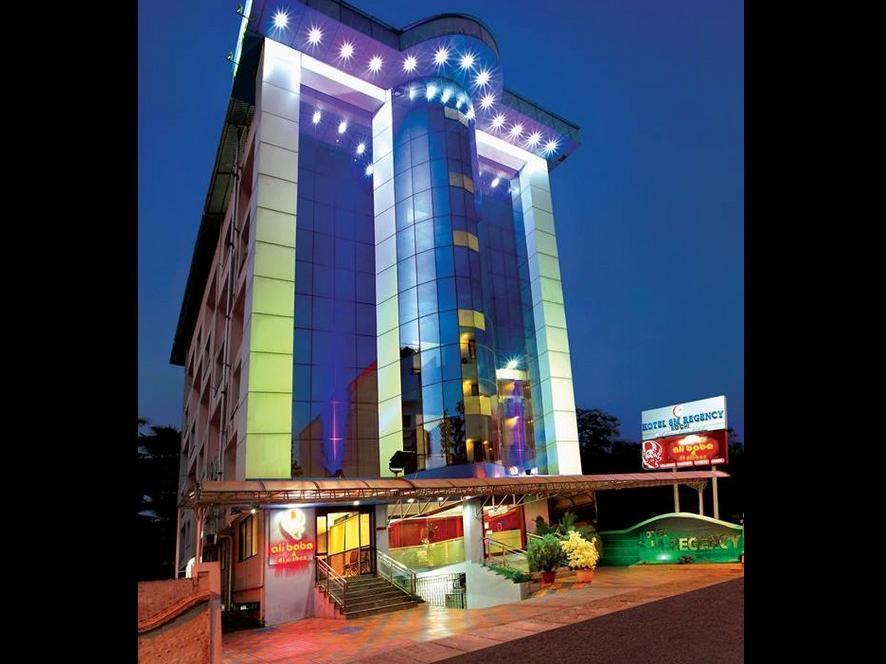 Sm Regency Kochi Ngoại thất bức ảnh