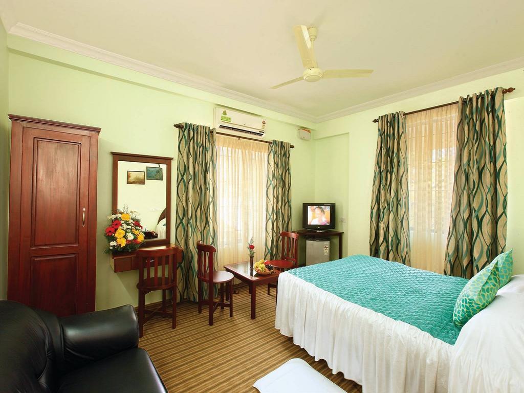 Sm Regency Kochi Phòng bức ảnh