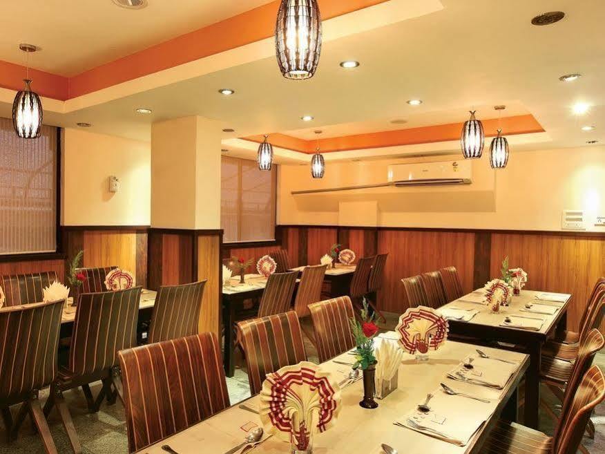 Sm Regency Kochi Ngoại thất bức ảnh